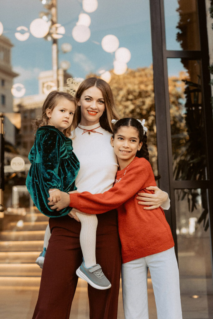 Christmas family photoshoot in Barcelona