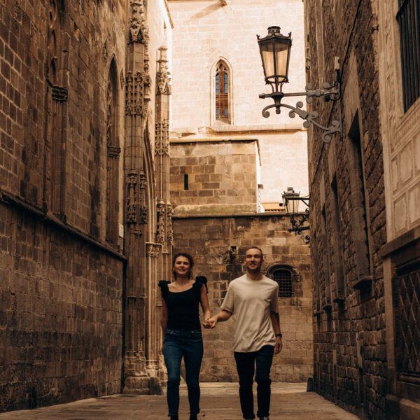 emotional photoshoot in Barcelona