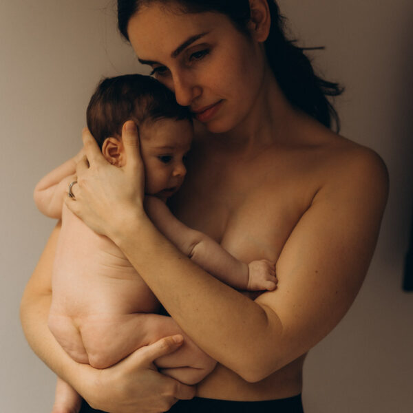 newborn skin to skin at home