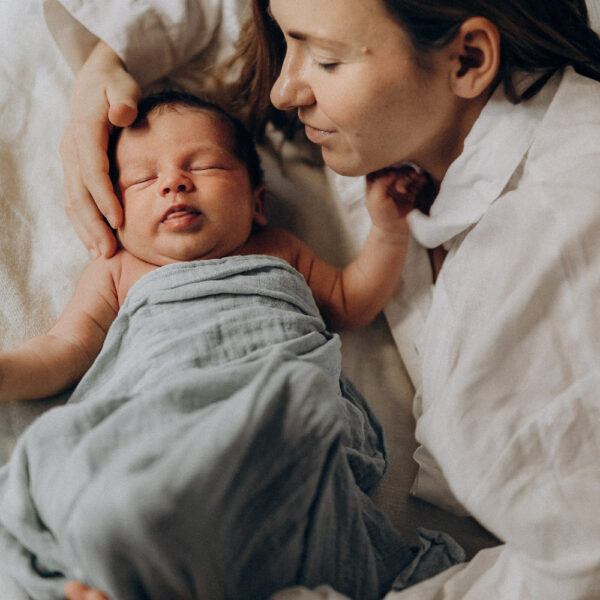 newborn photo session in Barcelona